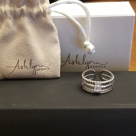 Gorgeous silver ring, size 7 - Picture 2 of 10